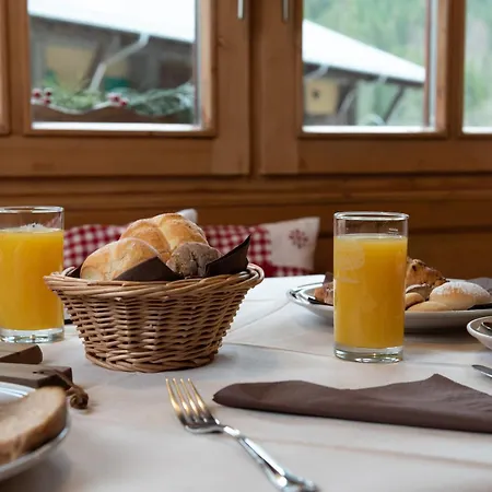 B&B Cesa Marlen Bed & Breakfast *