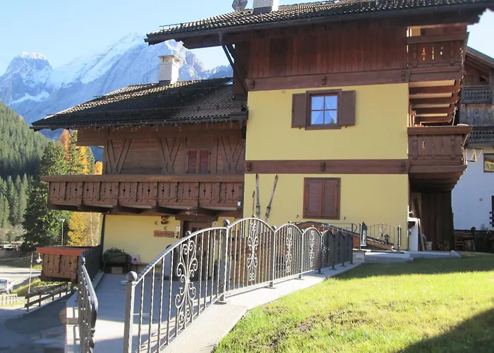 לינה וארוחת בוקר Cesa Marlen